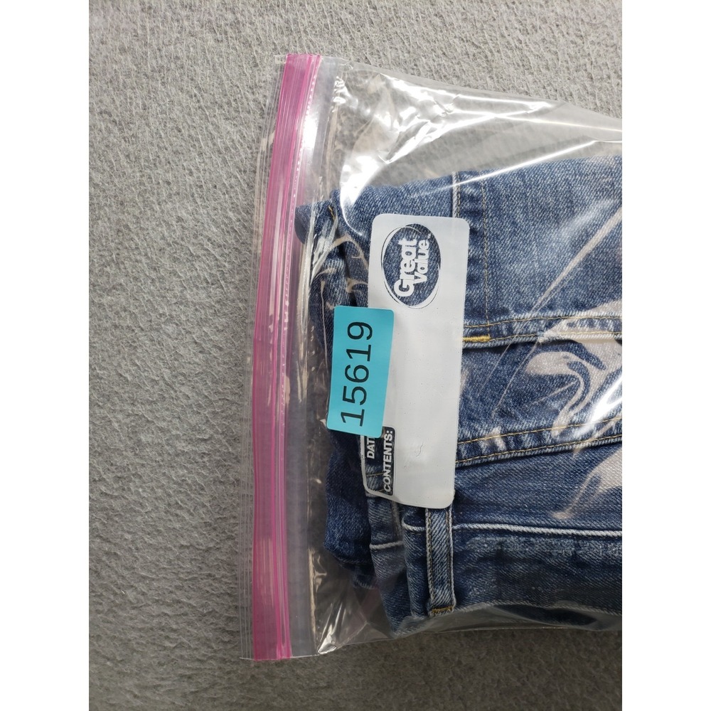 Uniqlo Women Short 26 Blue Distressed Logo 5 Pocket 100% Cotton Casual Denim - Picture 16 of 16